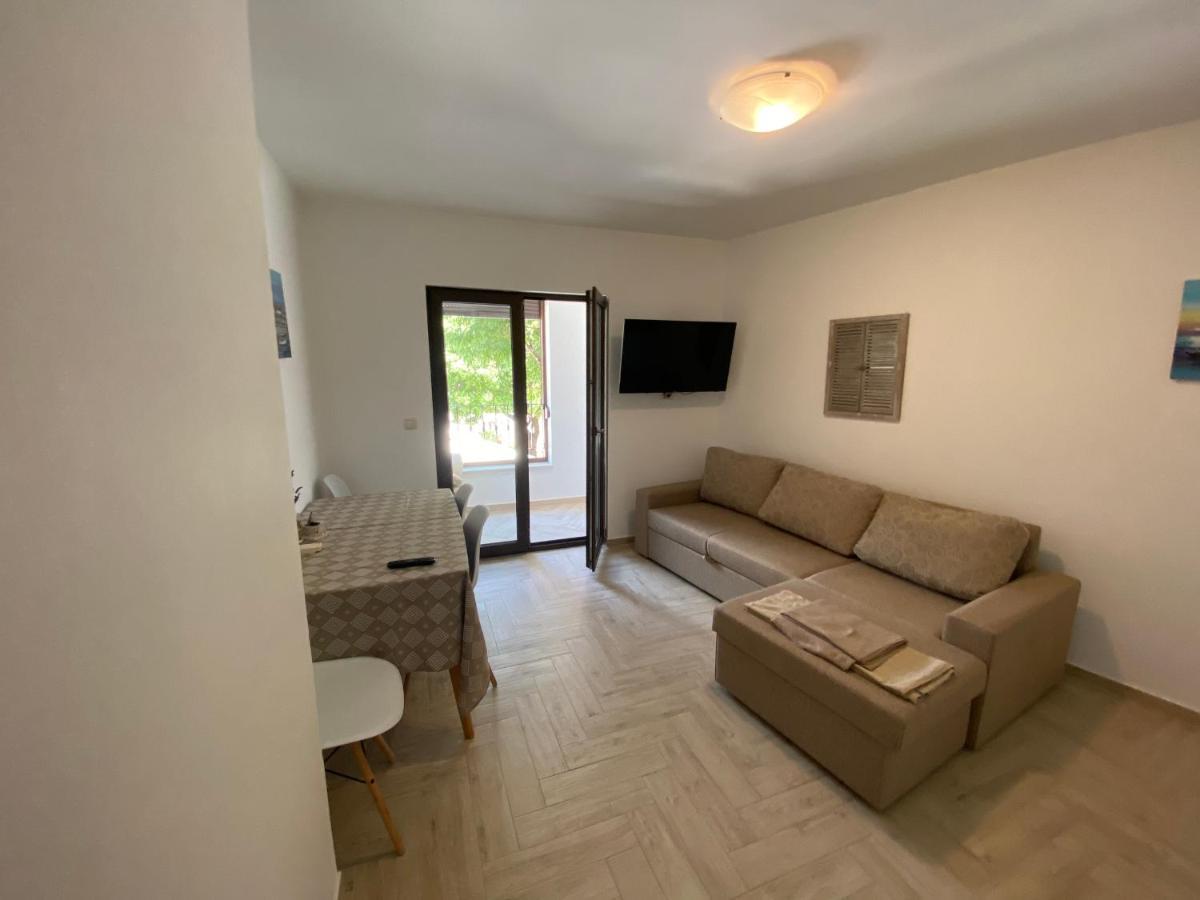 Apartments Nautica 诺维·维诺多尔斯基 外观 照片
